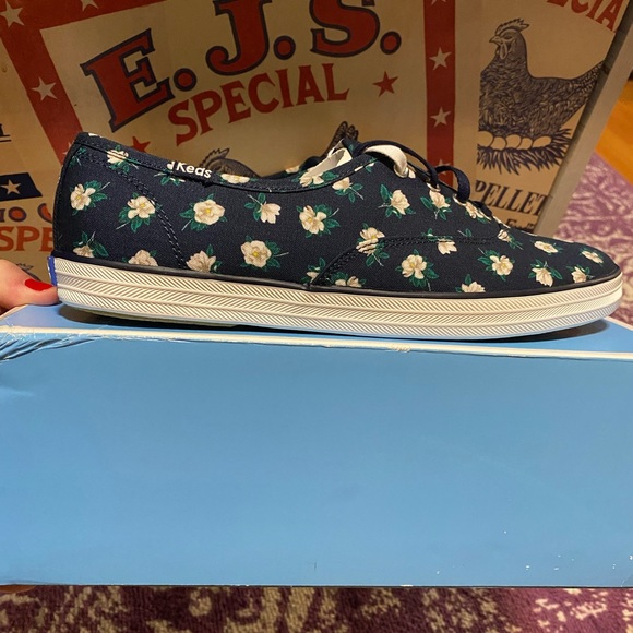 Summer Vibes!  KEDS ❤️ DRAPER JAMES MAGNOLIA NAVY NWB 8 - Picture 2 of 10